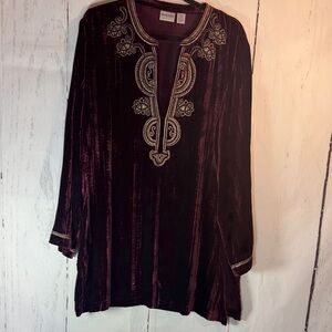 Chico's size 3 (XL) Burgundy crushed velvet tunic with gold embroidered neckline